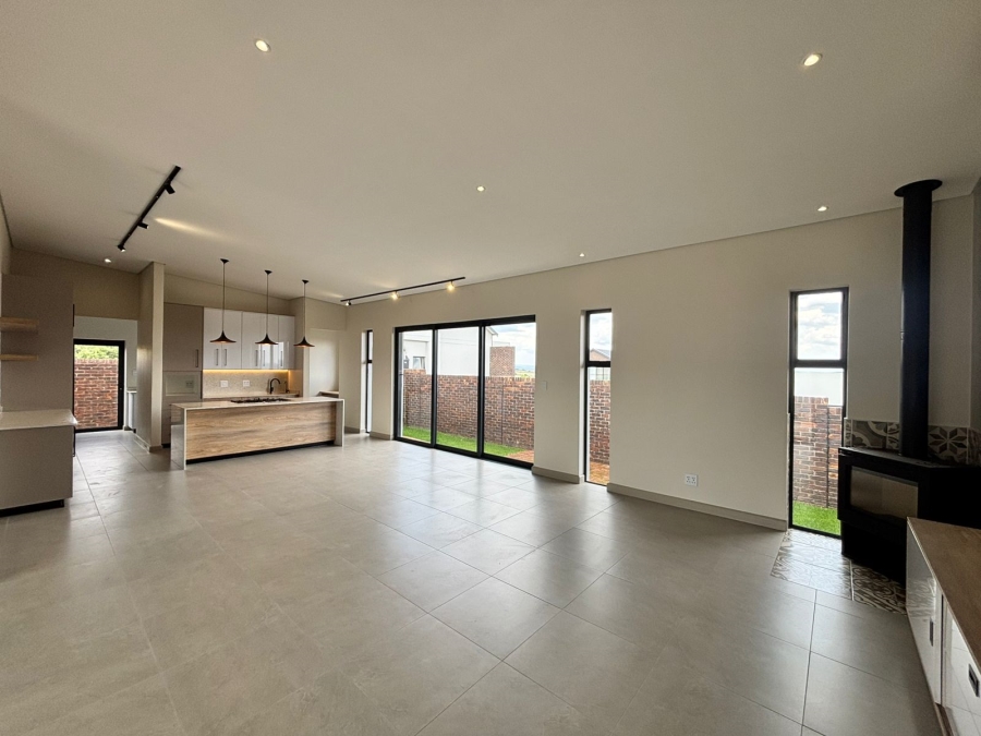 To Let 3 Bedroom Property for Rent in Helderzicht Eco Estate North West